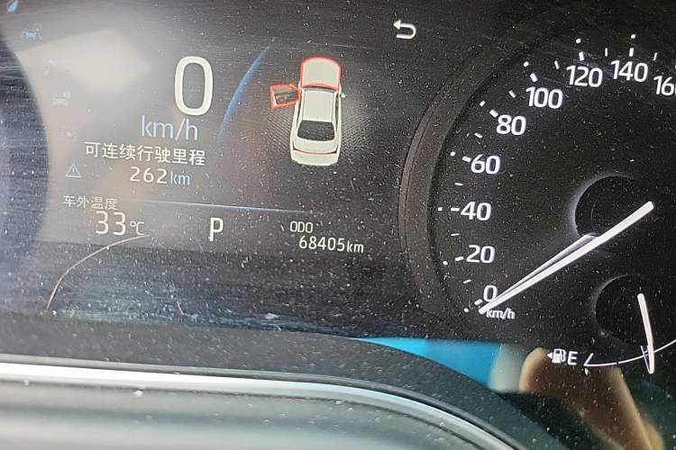 Used Toyota Avalon 2019 2.0L Luxury Edition China VI Standard Odometer Close Up