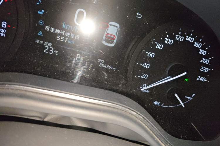 Used Toyota Avalon 2019 2.0L Luxury Edition China VI Standard Odometer Close Up