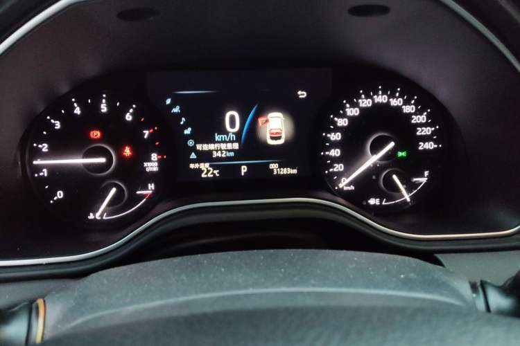 Used Toyota Avalon 2019 2.0L Ambition Edition China VI Odometer Close Up