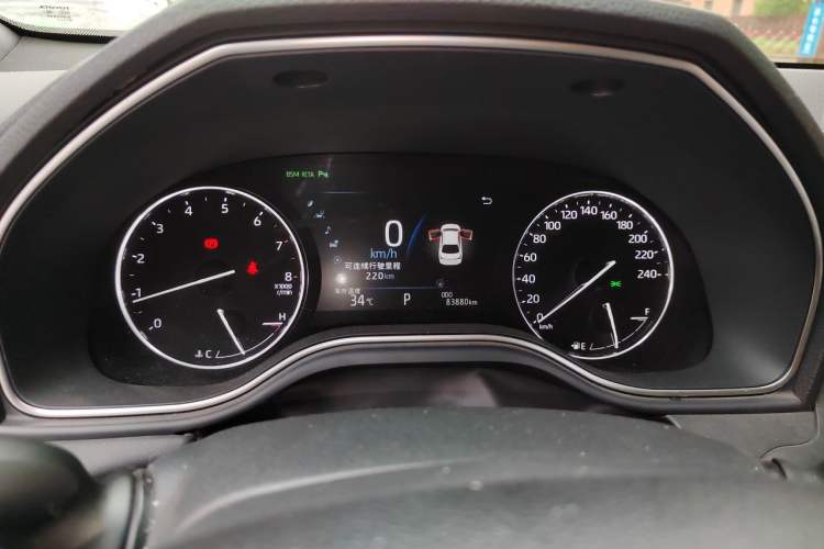 Used Toyota Avalon 2019 2.0L XLE Premium Edition China VI Odometer Close Up