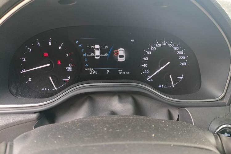 Used Toyota Avalon 2019 2.0L Luxury Edition China VI Standard Odometer Close Up
