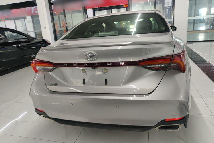 Used Toyota Avalon 2019 2.5L Ambition Version China VI Standard Rear