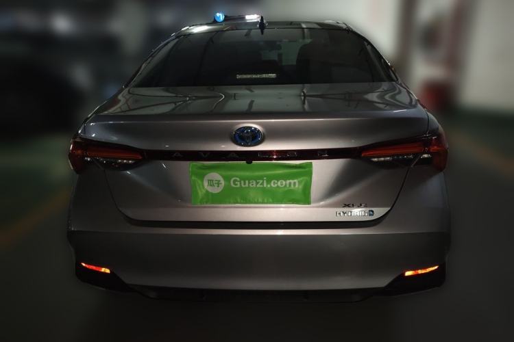Used Toyota Avalon 2019 Dual-Engine 2.5L XLE Prestige Version China VI Standard Rear