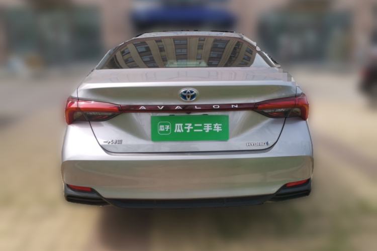 Used Toyota Avalon 2019 Dual-Engine 2.5L Luxury Edition China VI Standard Rear