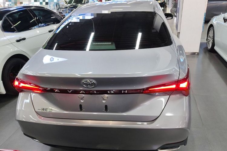 Used Toyota Avalon 2019 2.0L Luxury Edition China VI Standard Rear