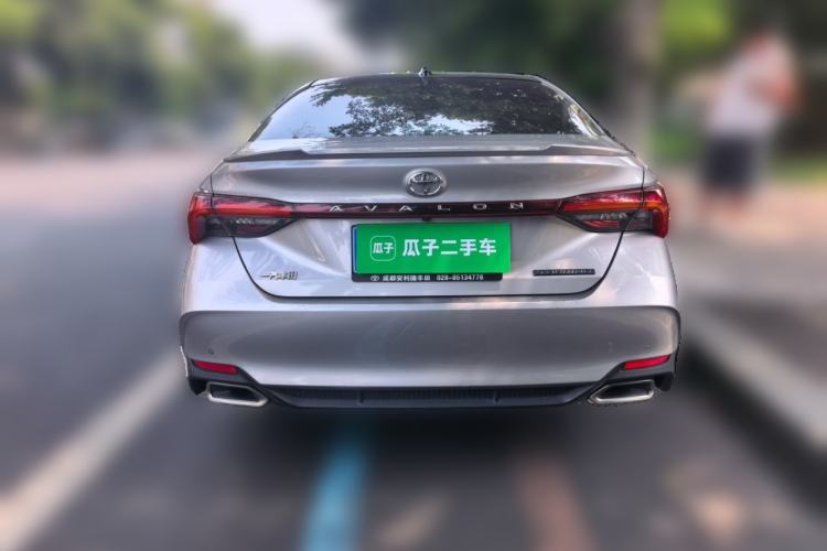 Used Toyota Avalon 2019 2.5L Touring Premium Version China VI Standard Rear
