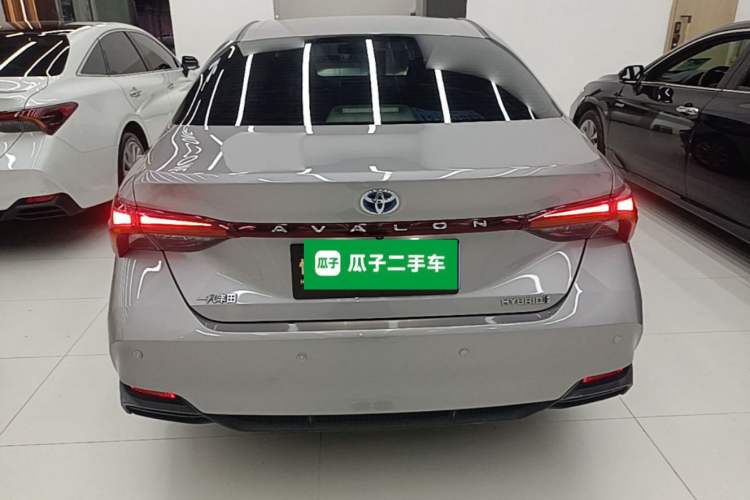 Used Toyota Avalon 2019 Dual-Engine 2.5L Luxury Edition China VI Standard Rear