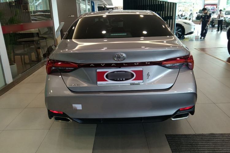 Used Toyota Avalon 2019 2.0L Luxury Edition China VI Standard Rear