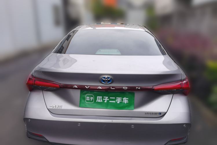 Used Toyota Avalon 2019 Dual-Engine 2.5L Luxury Edition China VI Standard Rear