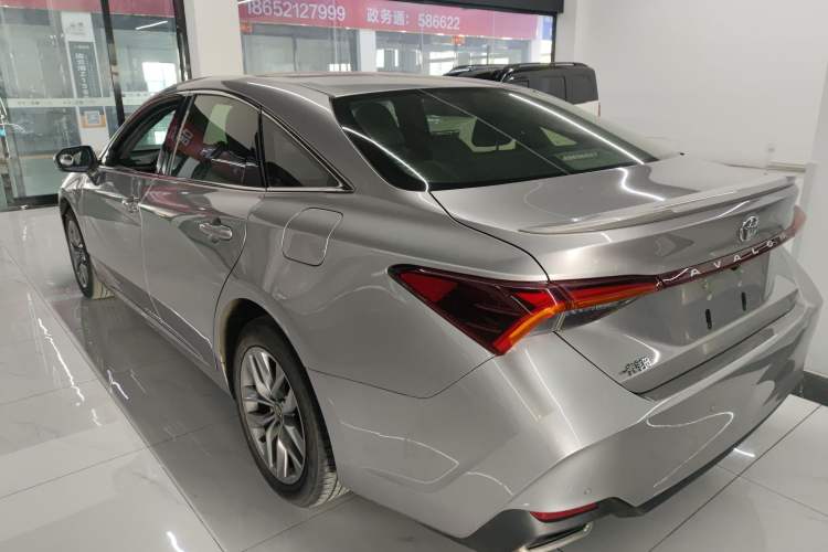 Used Toyota Avalon 2019 2.5L Ambition Version China VI Standard Rear Left 45 Deg