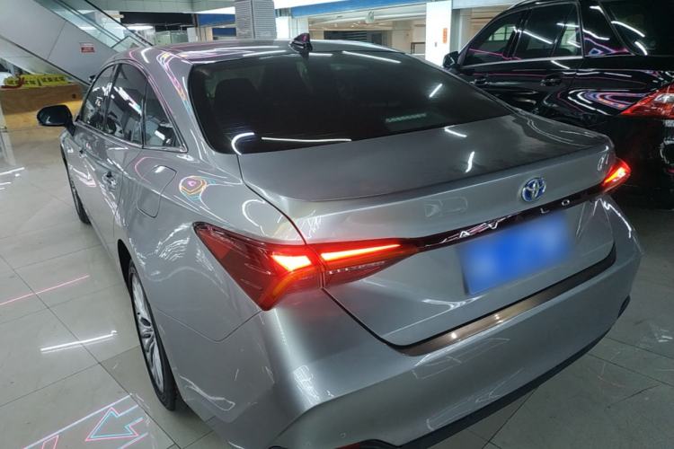 Used Toyota Avalon 2019 Dual-Engine 2.5L XLE Prestige Version China VI Standard Rear Left 45 Deg