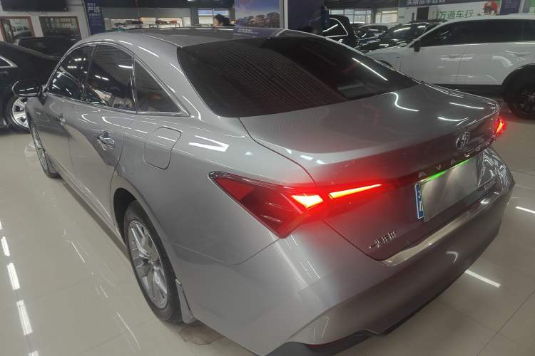 Used Toyota Avalon 2019 Dual-Engine 2.5L Luxury Edition China VI Standard Rear Left 45 Deg