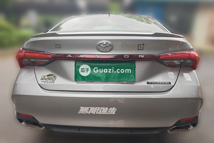 Used Toyota Avalon 2019 2.5L Touring Premium Version China VI Standard Rear