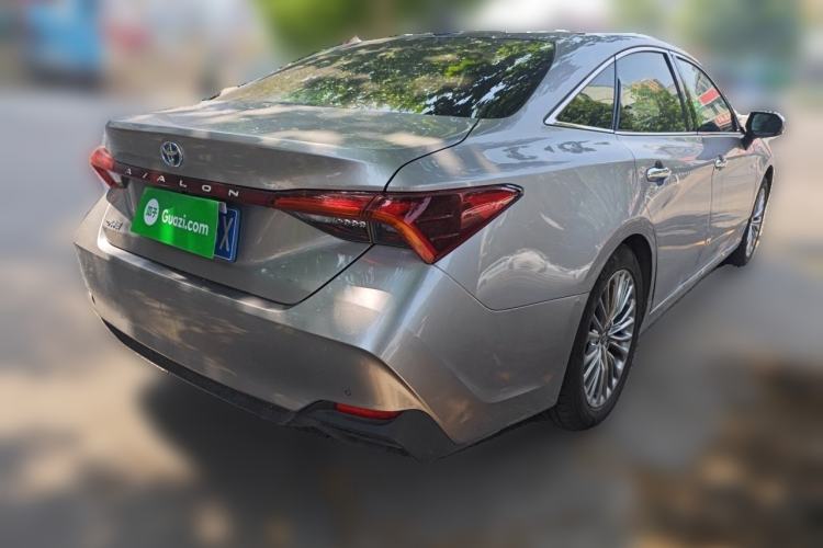 Used Toyota Avalon 2019 Dual-Engine 2.5L XLE Prestige Version China VI Standard Rear Right 45 Deg
