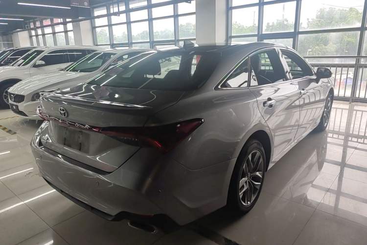 Used Toyota Avalon 2019 2.0L Luxury Edition China VI Standard Rear Right 45 Deg
