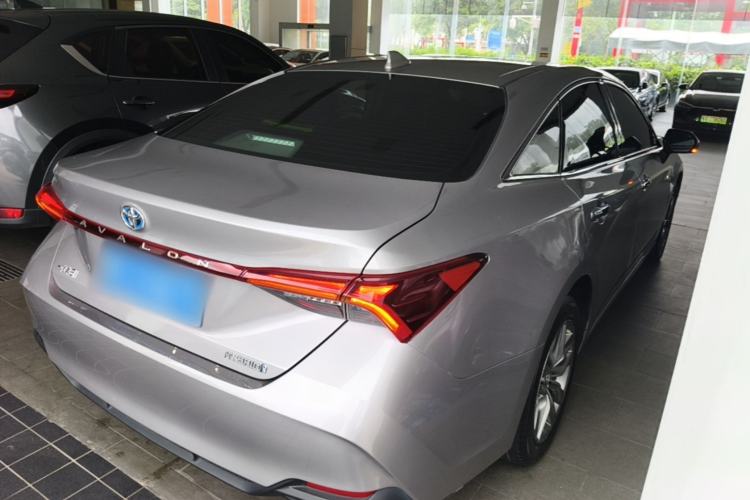 Used Toyota Avalon 2019 Dual-Engine 2.5L Luxury Edition China VI Standard Rear Right 45 Deg