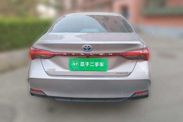 Used Toyota Avalon 2019 Dual-Engine 2.5L Luxury Edition China VI Standard Rear