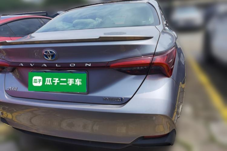 Used Toyota Avalon 2019 Dual-Engine 2.5L Luxury Edition China VI Standard Rear