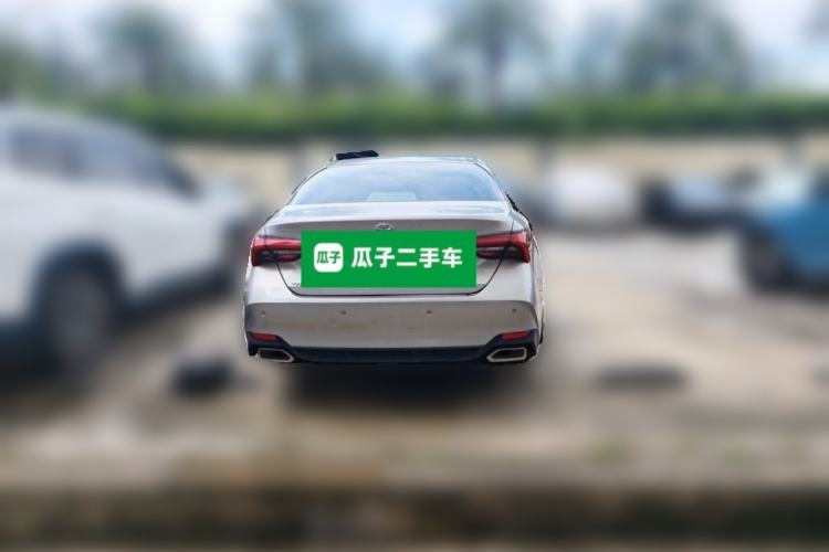 Used Toyota Avalon 2019 2.0L Luxury Edition China VI Standard Rear