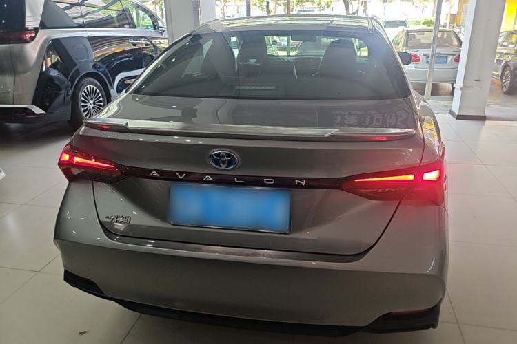 Used Toyota Avalon 2019 Dual-Engine 2.5L Luxury Edition China VI Standard Rear