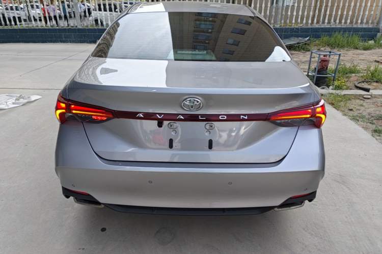 Used Toyota Avalon 2019 2.0L Ambition Edition China VI Rear
