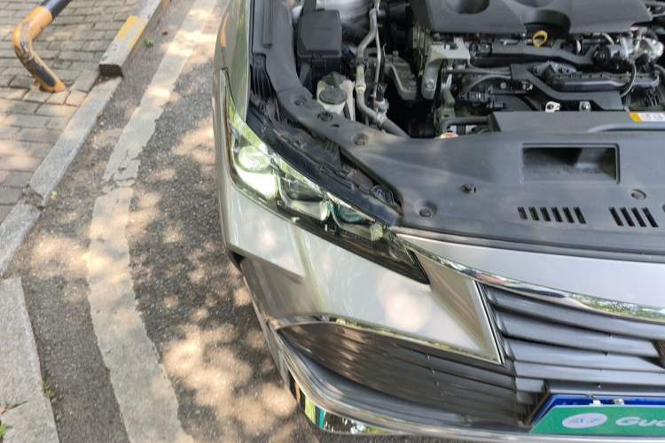 Used Toyota Avalon 2019 2.0L XLE Premium Edition China VI Right Front Headlight