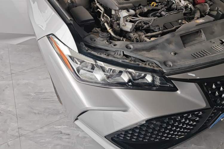 Used Toyota Avalon 2019 2.5L Touring Premium Version China V Standard Right Front Headlight