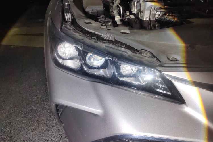 Used Toyota Avalon 2019 2.0L XLE Premium Edition China VI Right Front Headlight