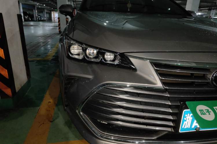 Used Toyota Avalon 2019 2.0L Luxury Edition China VI Standard Right Front Headlight