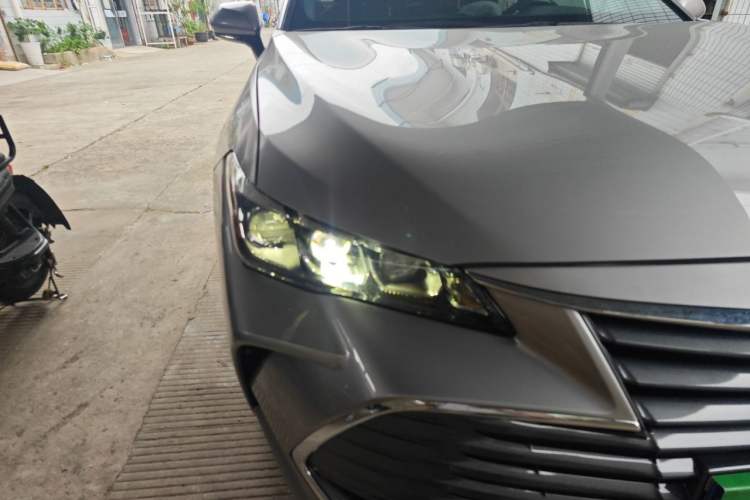 Used Toyota Avalon 2019 Dual-Engine 2.5L Luxury Edition China VI Standard Right Front Headlight