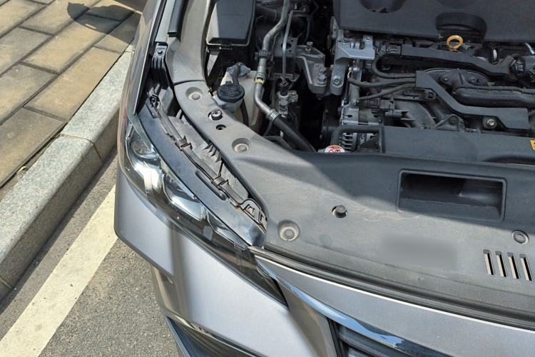 Used Toyota Avalon 2019 2.0L Luxury Edition China VI Standard Right Front Headlight
