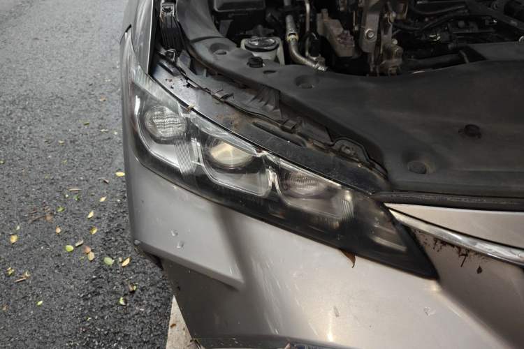 Used Toyota Avalon 2019 2.0L XLE Premium Edition China VI Right Front Headlight
