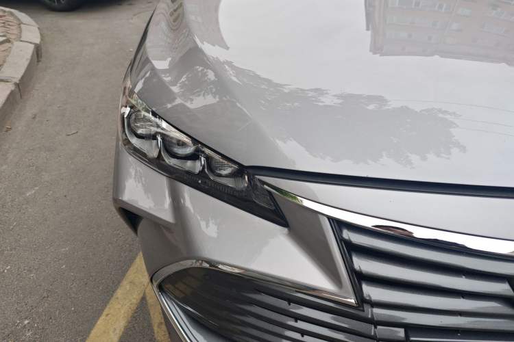 Used Toyota Avalon 2019 Dual-Engine 2.5L XLE Prestige Version China V Standard Right Front Headlight