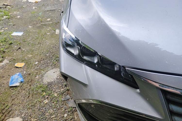 Used Toyota Avalon 2019 Dual-Engine 2.5L Limited Flagship Edition China V Standard Right Front Headlight