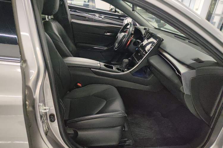 Used Toyota Avalon 2019 2.5L Ambition Version China VI Standard Right Front Seat