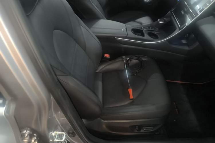 Used Toyota Avalon 2019 2.0L Luxury Edition China VI Standard Right Front Seat