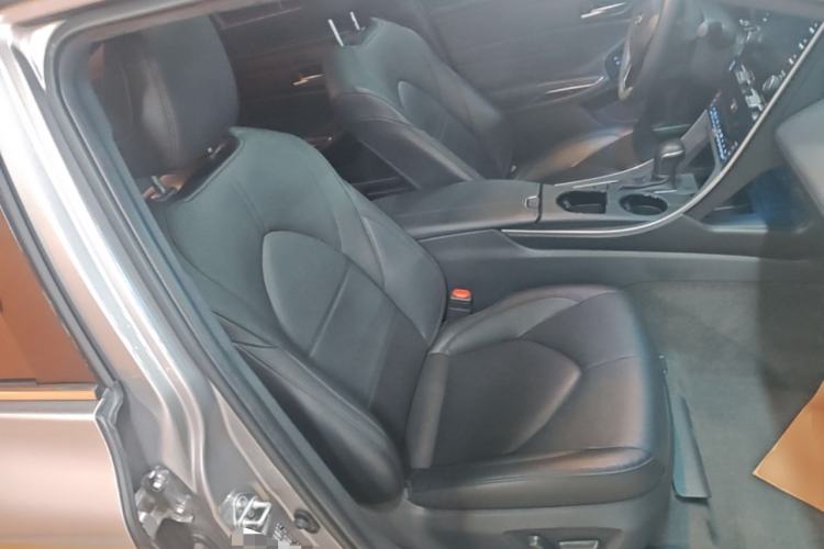 Used Toyota Avalon 2019 2.0L Luxury Edition China VI Standard Right Front Seat