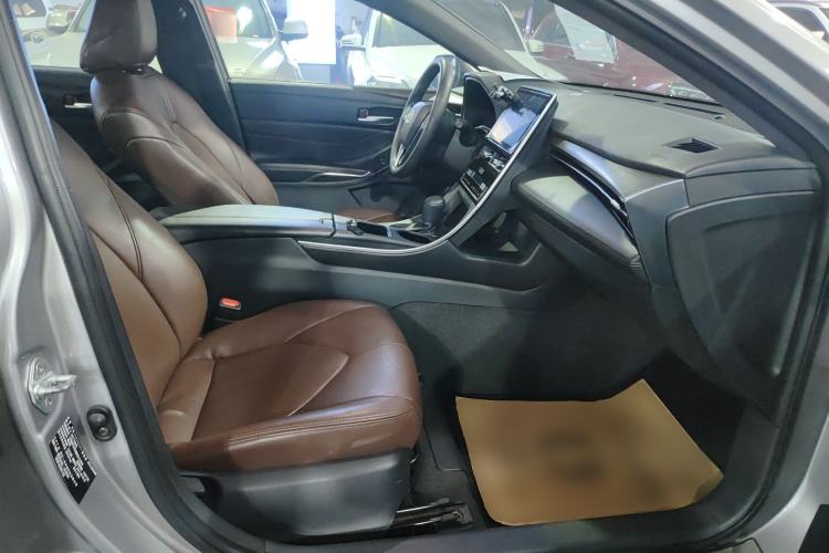 Used Toyota Avalon 2019 2.0L Ambition Edition China VI Right Front Seat