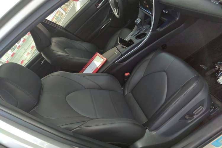 Used Toyota Avalon 2019 2.0L Luxury Edition China VI Standard Right Front Seat