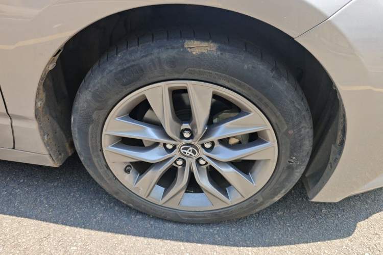 Used Toyota Avalon 2019 2.0L Luxury Edition China VI Standard Right Front Wheel Hub