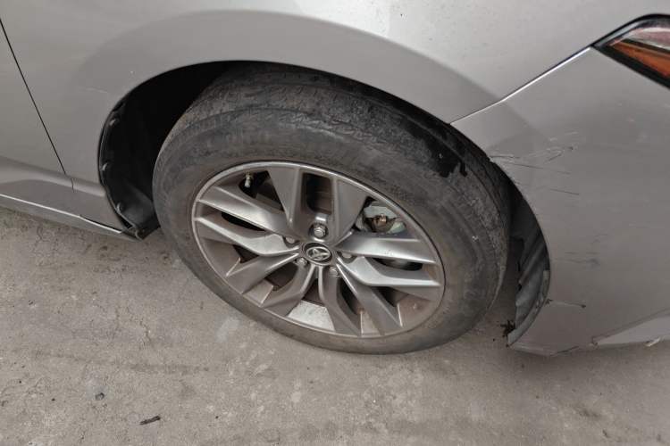 Used Toyota Avalon 2019 2.0L Luxury Edition China VI Standard Right Front Wheel Hub