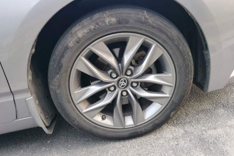 Used Toyota Avalon 2019 Dual-Engine 2.5L Luxury Edition China VI Standard Right Front Wheel Hub