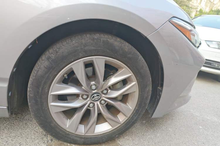 Used Toyota Avalon 2019 Dual-Engine 2.5L Luxury Edition China VI Standard Right Front Wheel Hub