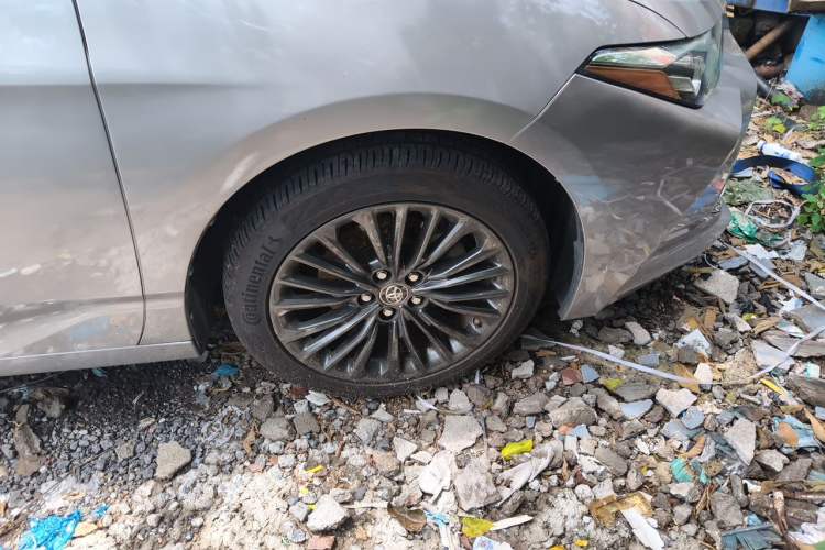 Used Toyota Avalon 2019 2.5L Touring Premium Version China V Standard Right Front Wheel Hub