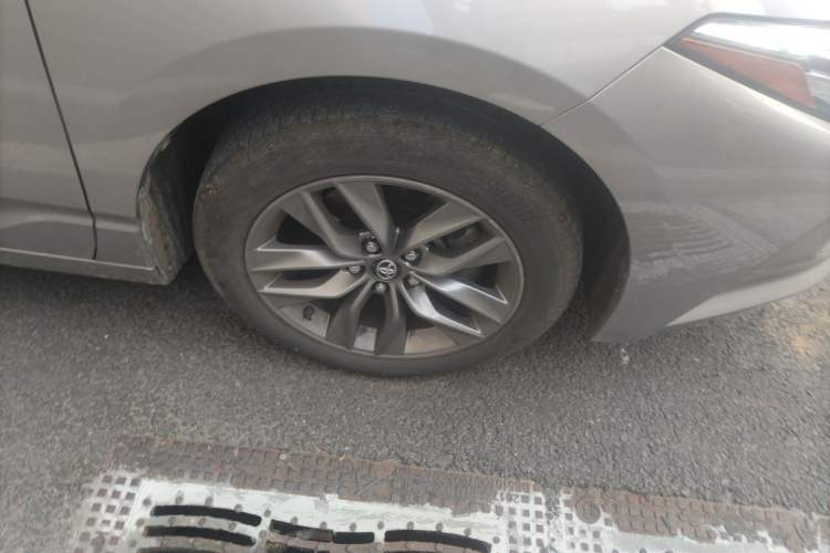 Used Toyota Avalon 2019 2.0L Luxury Edition China VI Standard Right Front Wheel Hub