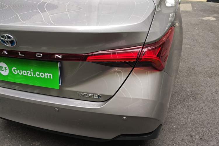 Used Toyota Avalon 2019 Dual-Engine 2.5L Luxury Edition China VI Standard Right Rear Taillight