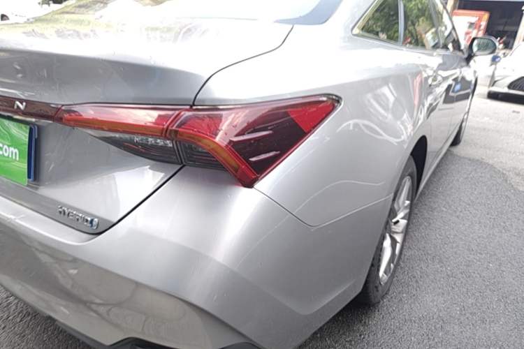 Used Toyota Avalon 2019 Dual-Engine 2.5L Luxury Edition China VI Standard Right Rear Taillight