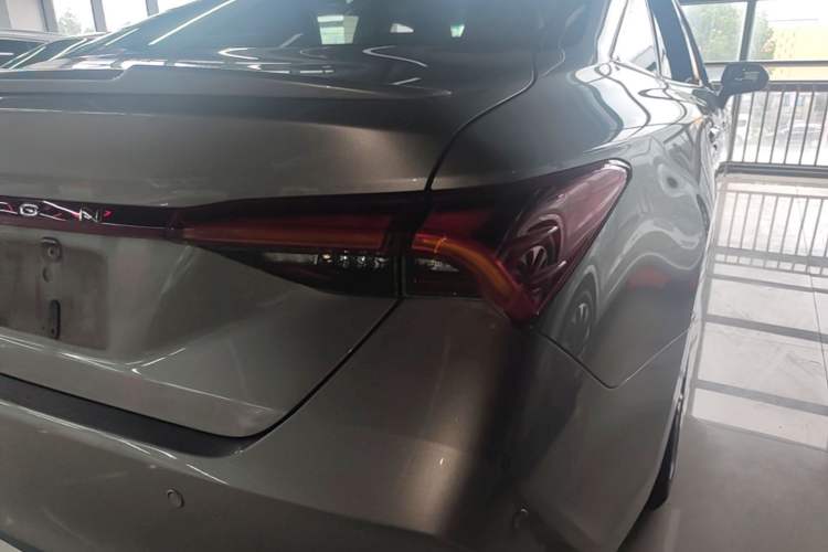 Used Toyota Avalon 2019 2.0L Luxury Edition China VI Standard Right Rear Taillight