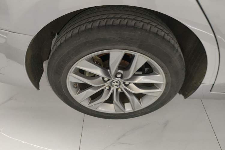 Used Toyota Avalon 2019 2.5L Ambition Version China VI Standard Right Rear Wheel Hub