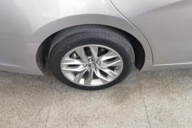 Used Toyota Avalon 2019 Dual-Engine 2.5L Luxury Edition China VI Standard Right Rear Wheel Hub